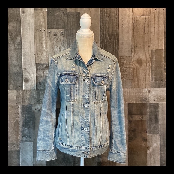 Abercrombie and Fitch distressed jean jacket small bees floral denim fall school - Picture 1 of 15